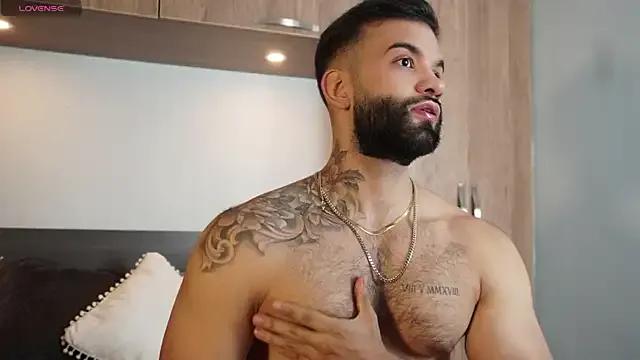 MarkHazze from StripChat is Freechat