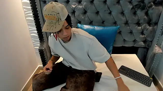 MARSHALL_SPENCER from StripChat is Freechat