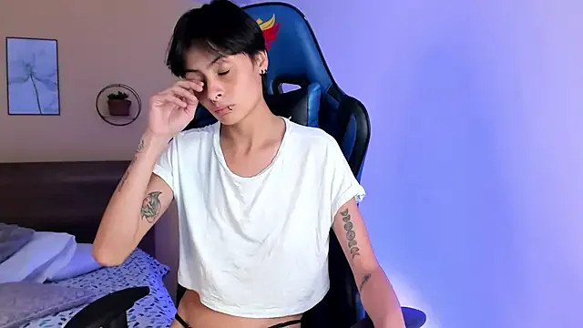 Girls: try live performances with matured performers, from dancing to quirks, in a variety of beautiful sex cams.