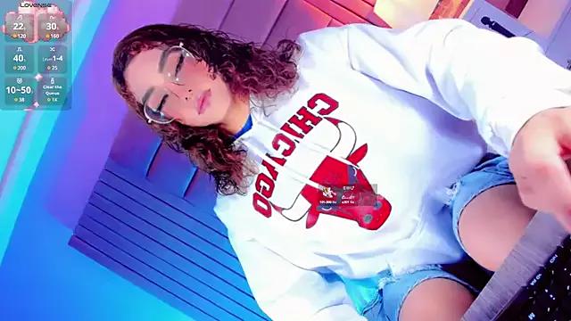 Girls: try live performances with matured performers, from dancing to quirks, in a variety of beautiful sex cams.