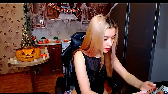 MaryamXSX from StripChat is Freechat