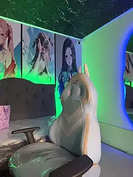 Maryana_LS from StripChat is Freechat