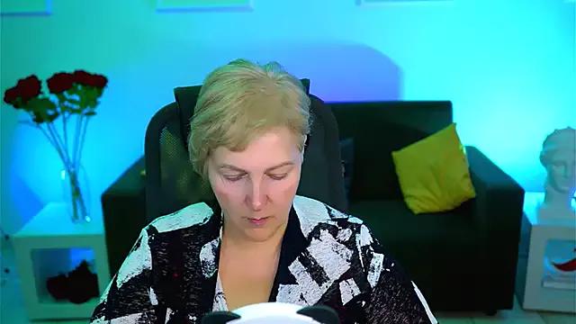 MaryMogan from StripChat is Freechat