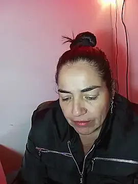 MaryRoze_ from StripChat is Freechat