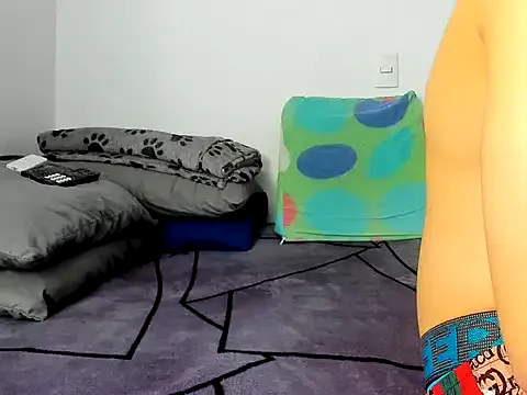 Girls: try live performances with matured performers, from dancing to quirks, in a variety of beautiful sex cams.