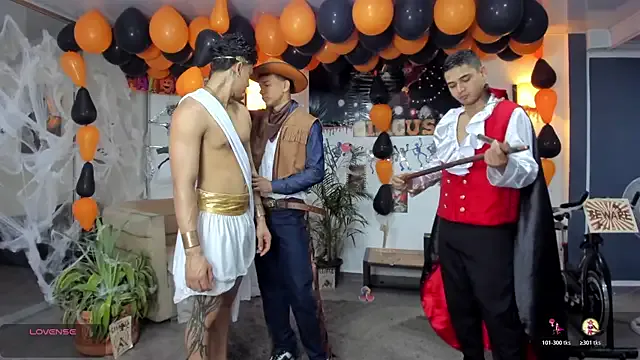 Masters_sexx from StripChat is Freechat