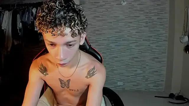 mateodeamjo from StripChat is Freechat