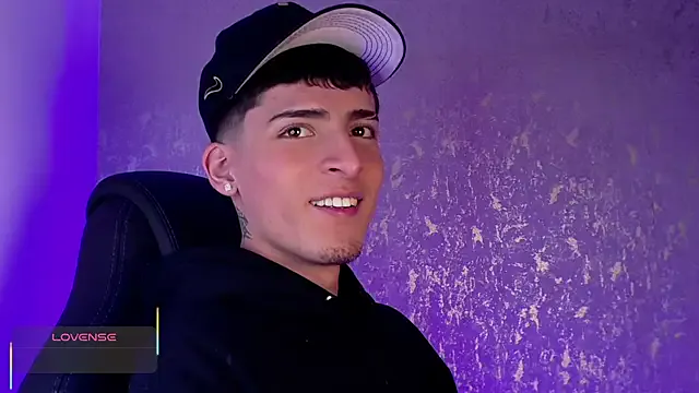 MateoMitchell from StripChat is Freechat