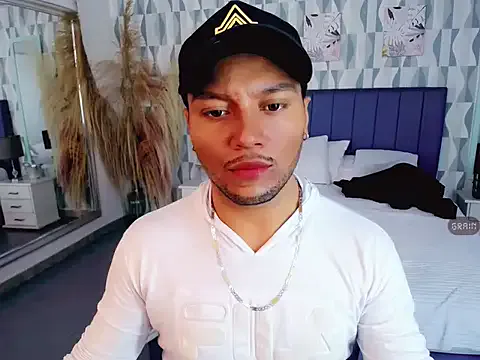 Max_Rivers from StripChat is Freechat