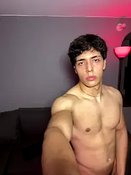 max_ryderr from StripChat is Freechat