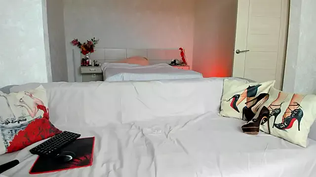 Girls: try live performances with matured performers, from dancing to quirks, in a variety of beautiful sex cams.