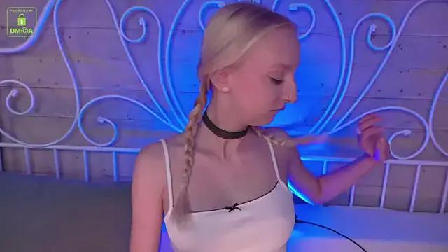 Maya_snow from StripChat