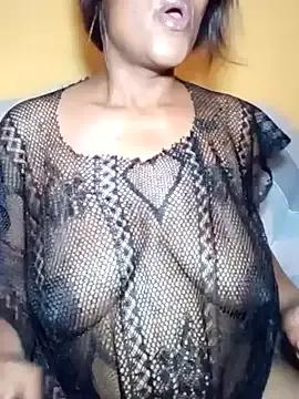 MayaMellow210 from StripChat