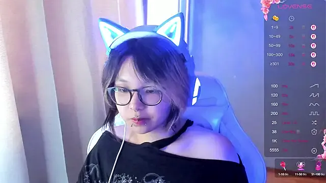 Girls: try live performances with matured performers, from dancing to quirks, in a variety of beautiful sex cams.