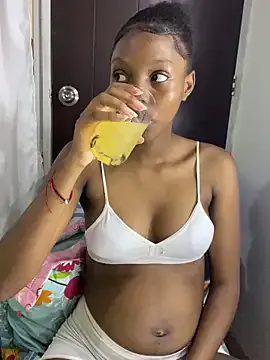 Meegannhill from StripChat is Freechat