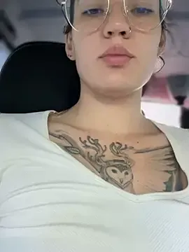 MeekyRich from StripChat