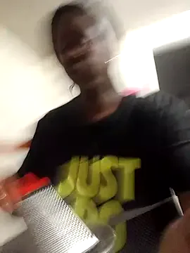 Megan_boobss from StripChat is Freechat