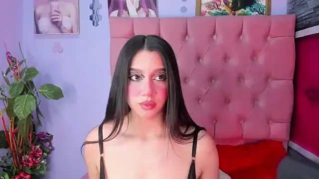 Megan_Luxe from StripChat is Freechat