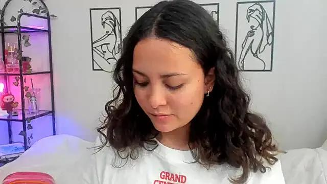 Girls: try live performances with matured performers, from dancing to quirks, in a variety of beautiful sex cams.