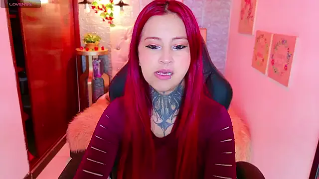 Meghan_nill from StripChat