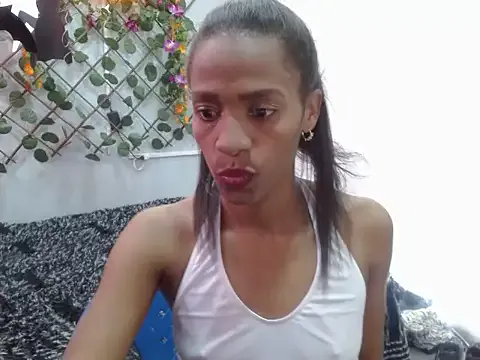 Melani_ebony from StripChat is Freechat