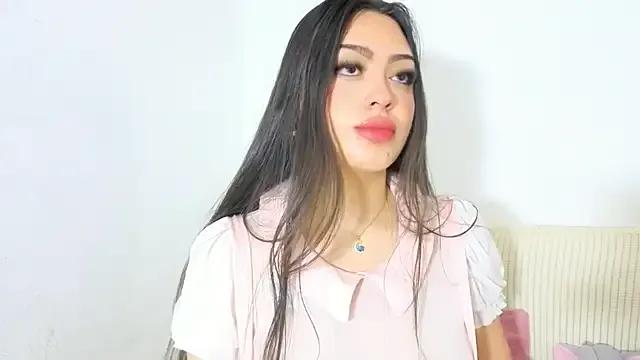 Melanie-Roberts from StripChat is Freechat