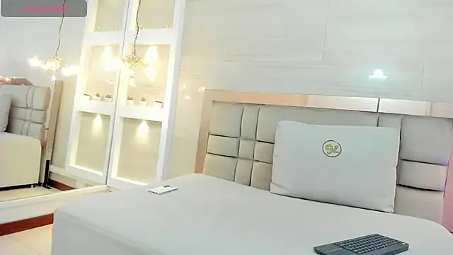 melany_ackerman from StripChat is Freechat