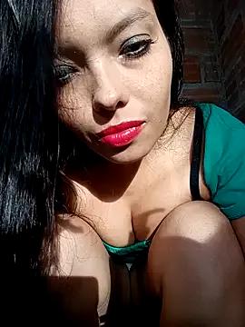 Melanymartinez105 from StripChat is Freechat