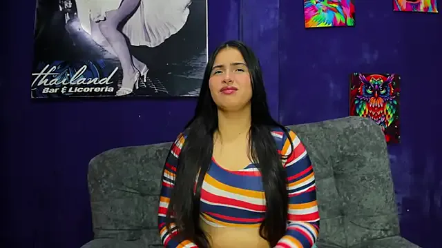 Melisaandjhova from StripChat is Freechat