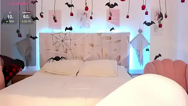 Girls: try live performances with matured performers, from dancing to quirks, in a variety of beautiful sex cams.