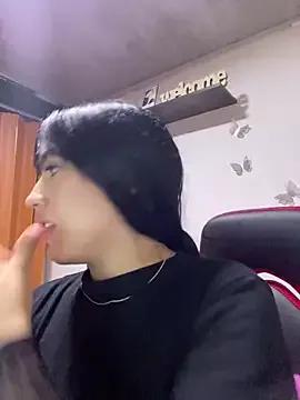 Melody_rousse_ from StripChat is Freechat