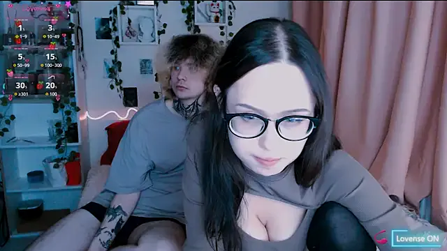 Girls: try live performances with matured performers, from dancing to quirks, in a variety of beautiful sex cams.