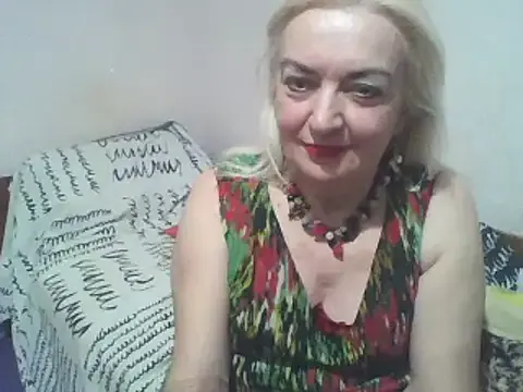 Meri798 from StripChat is Freechat