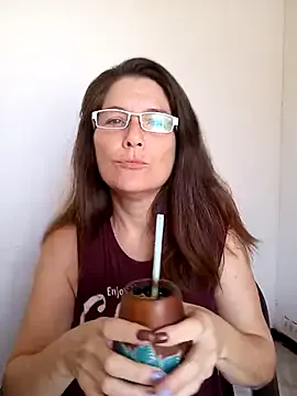 Merida2276 from StripChat is Freechat