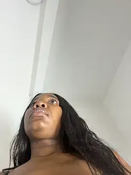 MerliaSsomer from StripChat is Freechat