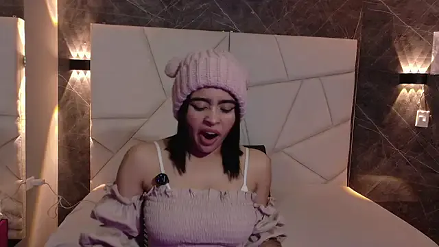 mia_violet8 from StripChat is Freechat