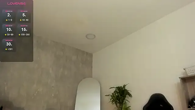 Miacoopersx from StripChat