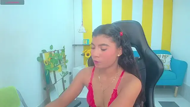 Girls: try live performances with matured performers, from dancing to quirks, in a variety of beautiful sex cams.