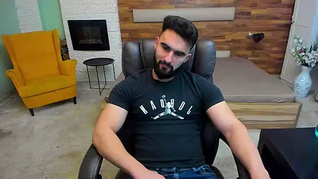 MicahLane from StripChat is Freechat