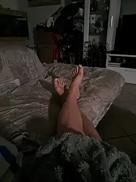 Michelle77_2024 from StripChat is Freechat