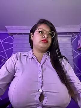 MiiaaJoness from StripChat