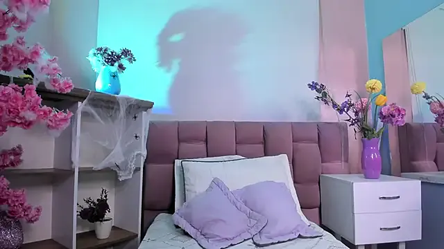 Girls: try live performances with matured performers, from dancing to quirks, in a variety of beautiful sex cams.