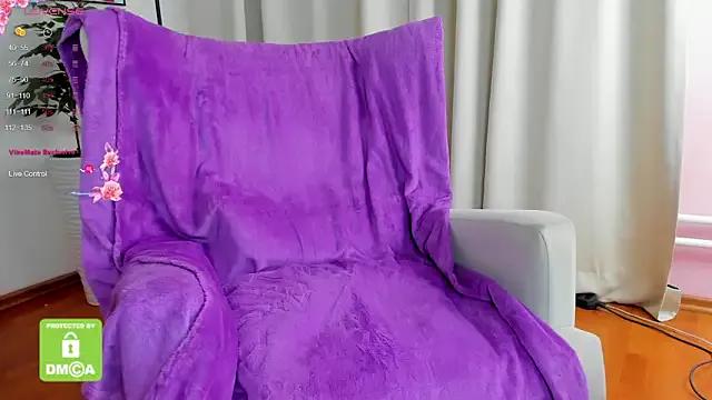 miissblonde from StripChat