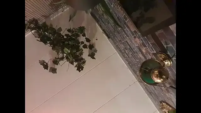 mikeythebestsucker from StripChat is Freechat