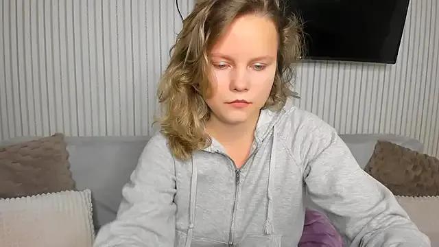 milalapka from StripChat is Freechat