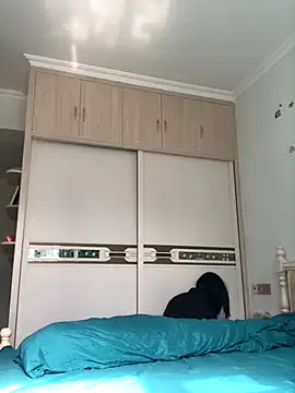 Mile-m from StripChat is Freechat