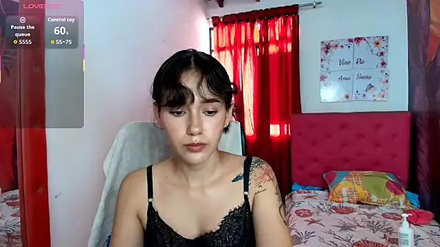 miley_blue_ from StripChat is Freechat