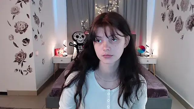 MileyRood from StripChat is Freechat