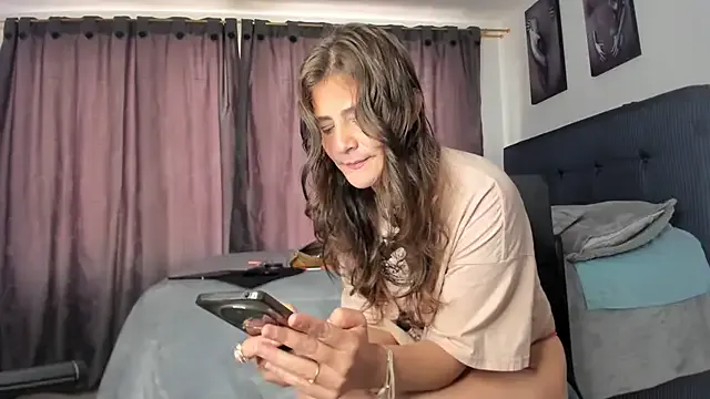 Girls: try live performances with matured performers, from dancing to quirks, in a variety of beautiful sex cams.