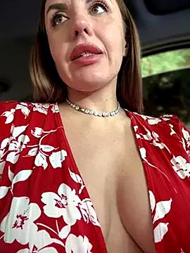 MilfNextDoor20 from StripChat is Freechat